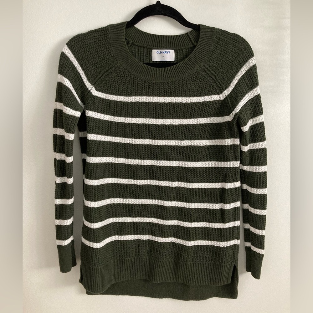 Old Navy Knit Sweater Size XS